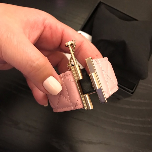 CHANEL PINK AND PEARL LEATHER CUFF BRACELET NWT - Picture 8 of 8